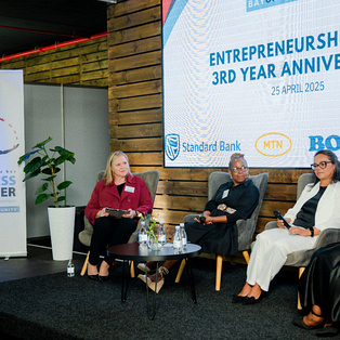 ENTREPRENEURSHIPDESK3RDYEARANNIVERSARY2025-82
